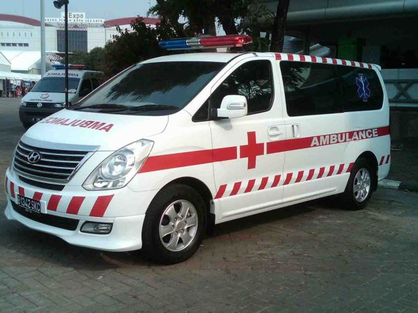 gambar mobil ambulance