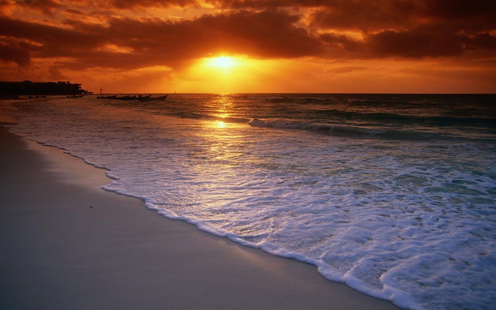 gambar pemandangan pantai sunset