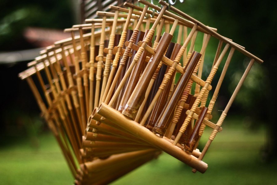 gambar alat musik tradisional angklung