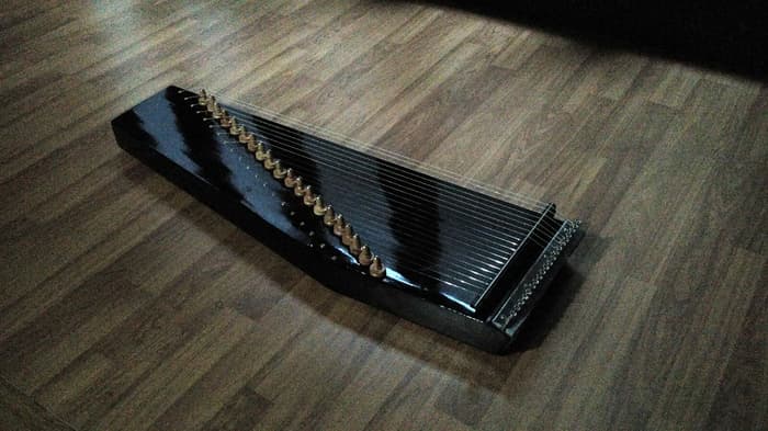 gambar alat musik tradisional kecapi sunda