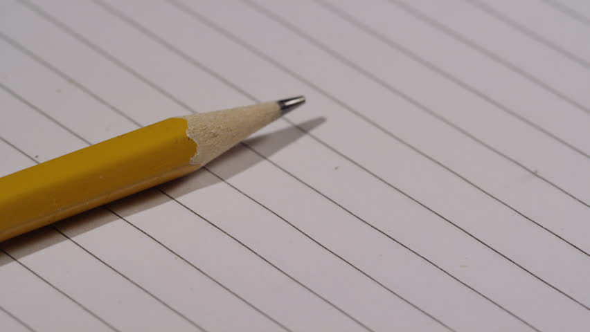 gambar pensil dan kertas tulis