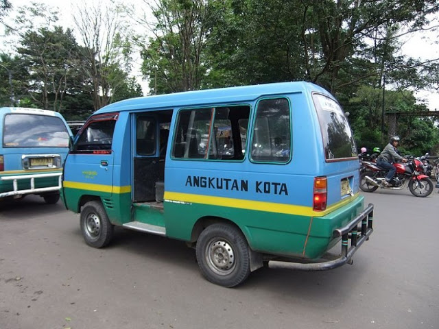 gambar alat transportasi Angkot