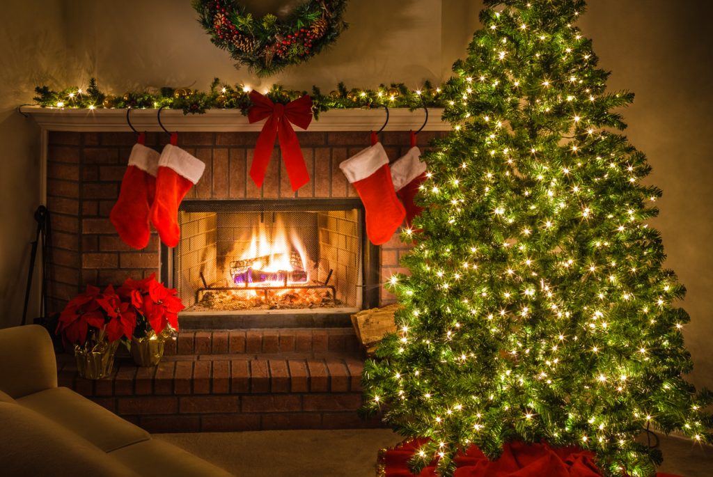 gambar dekorasi pohon natal hd