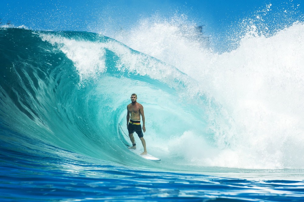 gambar olahraga surfing keren