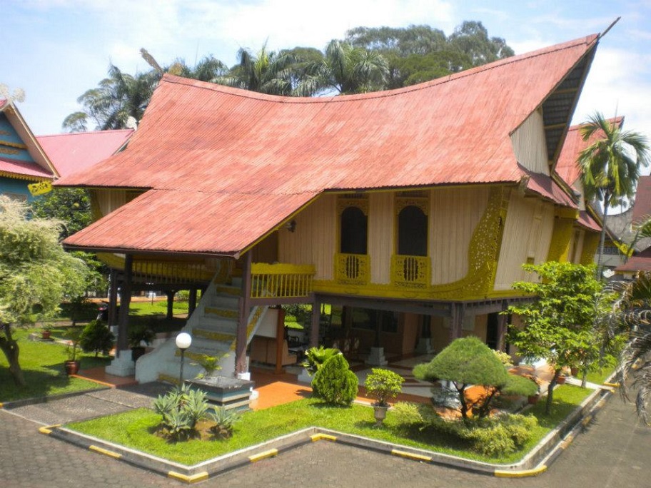 Rumah Adat Riau Rumah Melayu Atap Lontik