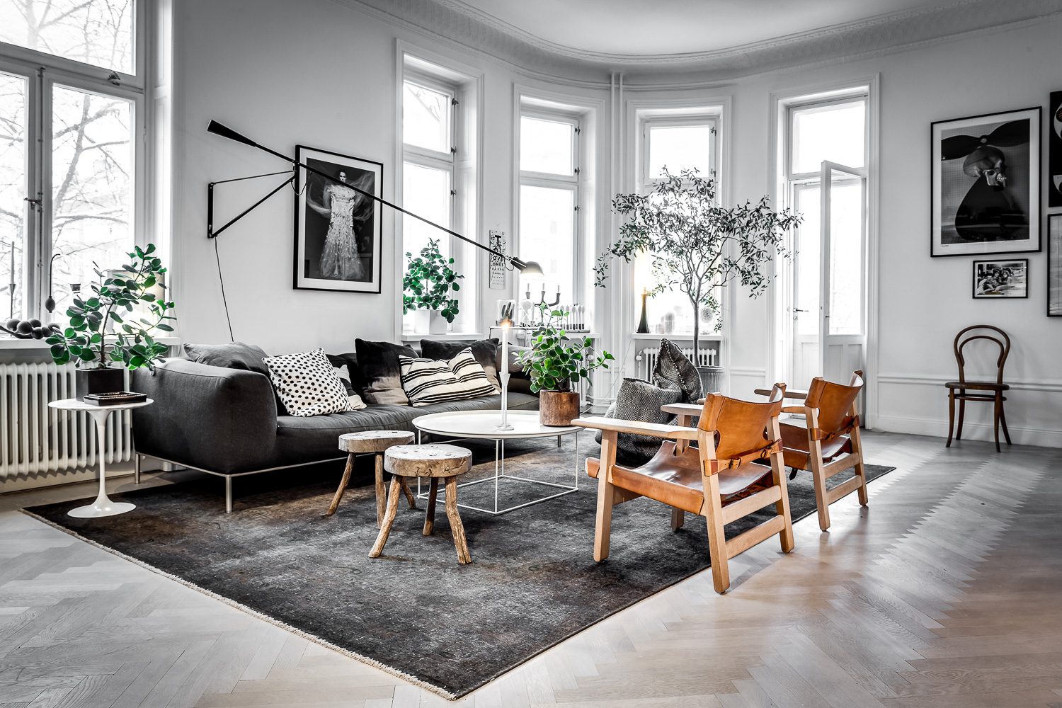 gambar unik ruang keluarga bergaya skandinavia
