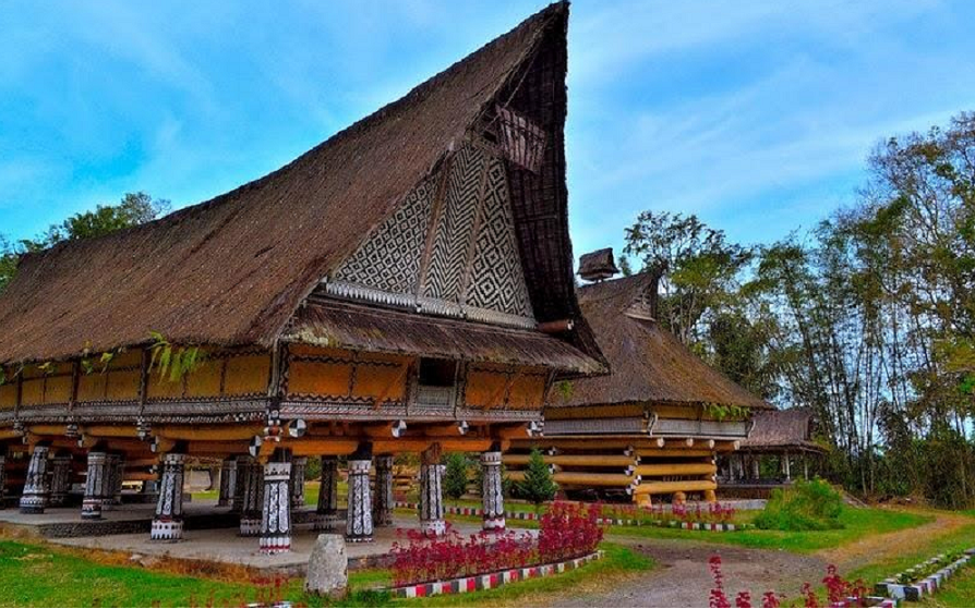 rumah Bolon rumah tradisional adat batak
