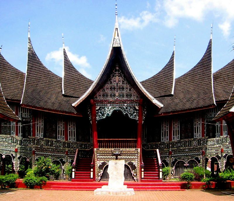 rumah Gadang rumah adat sumatera barat
