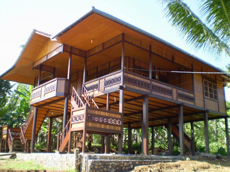 contoh rumah adat sulawesi utara