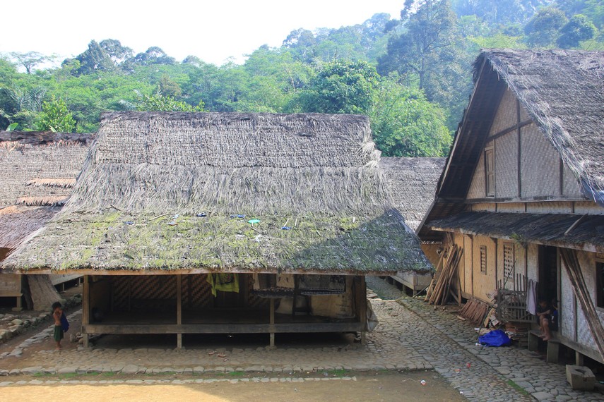 contoh rumah tradisional suku baduy banten