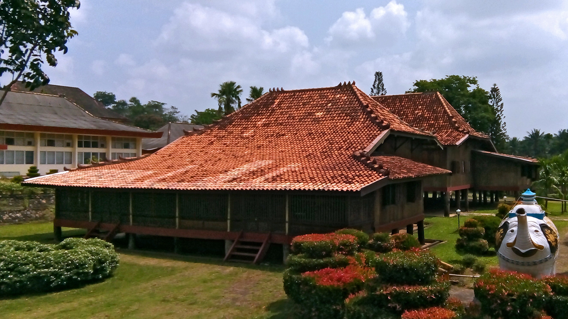 Contoh Gambar Rumah Adat Palembang, Rumah Limas