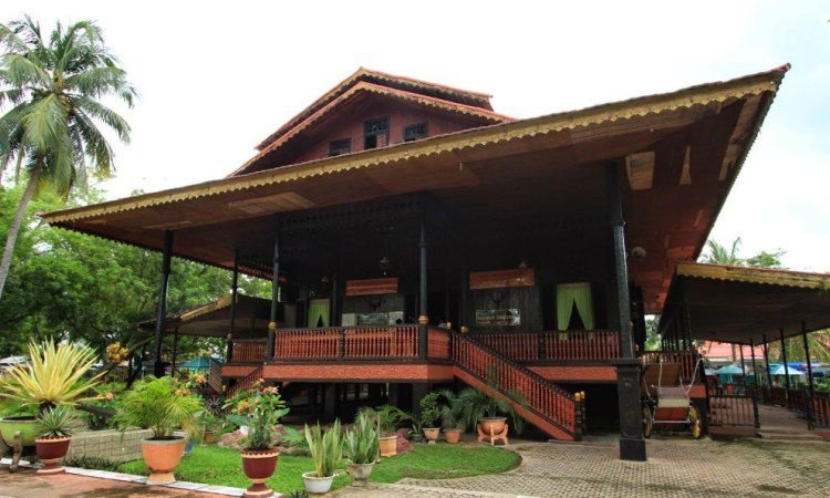 Rumah Adat Bantayo Poboide Rumah Adat Gorontalo